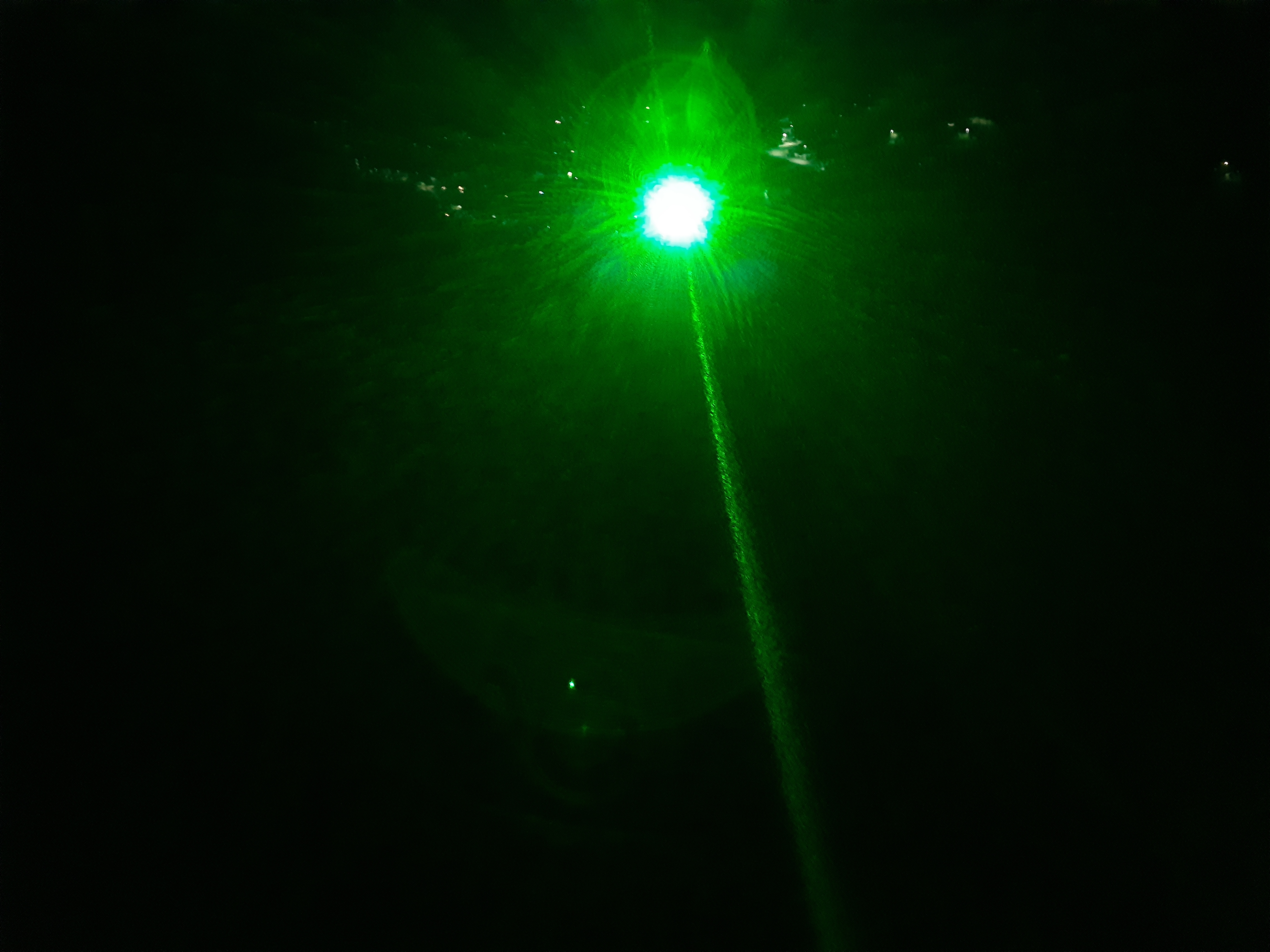 Laser Vert Aesthetic